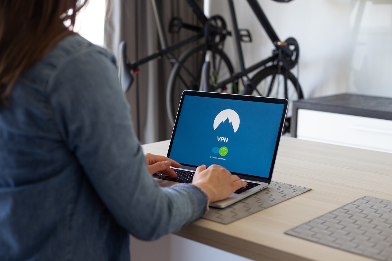 网站安全渗透：江苏省人医app详情下载教程