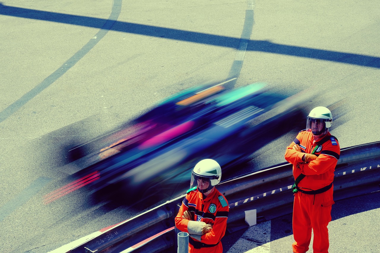 微信号码批发：短信广告如何与其他媒体协同营销