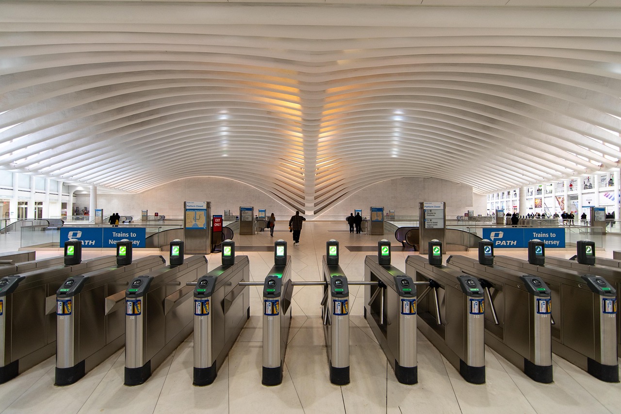 港免税白金万宝路:直播平台小号购买